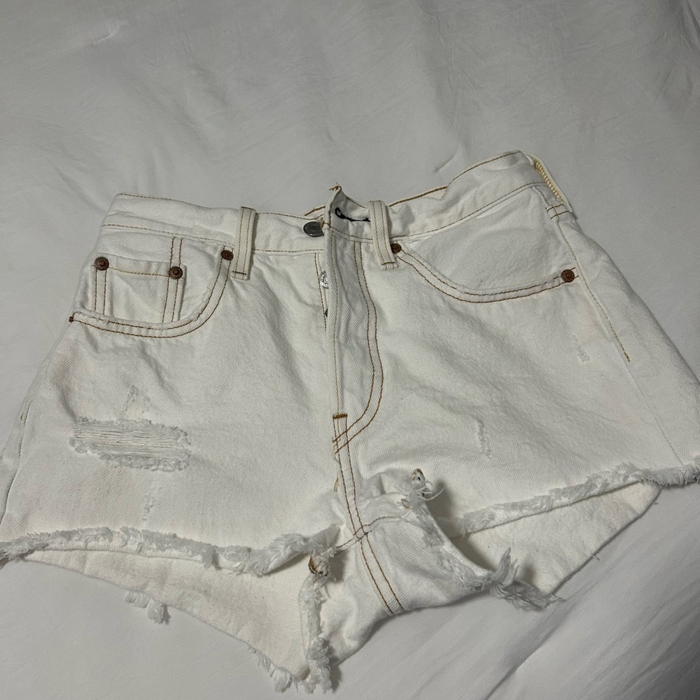 Levi’s 501 White Denim Women Shorts